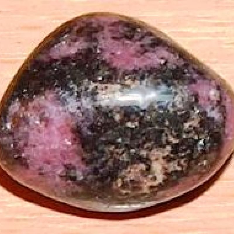 Rhodonite crystal metaphysical properties, meanings, uses, benefits, healing energies, chakras