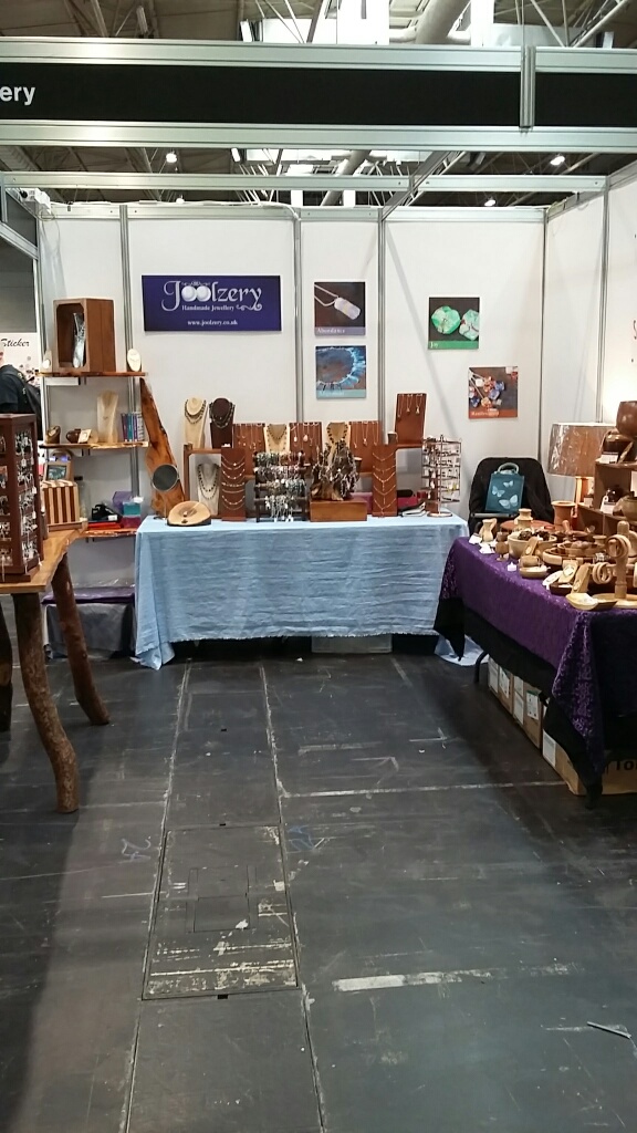 Makers Central Joolzery Keith Turnings Stand