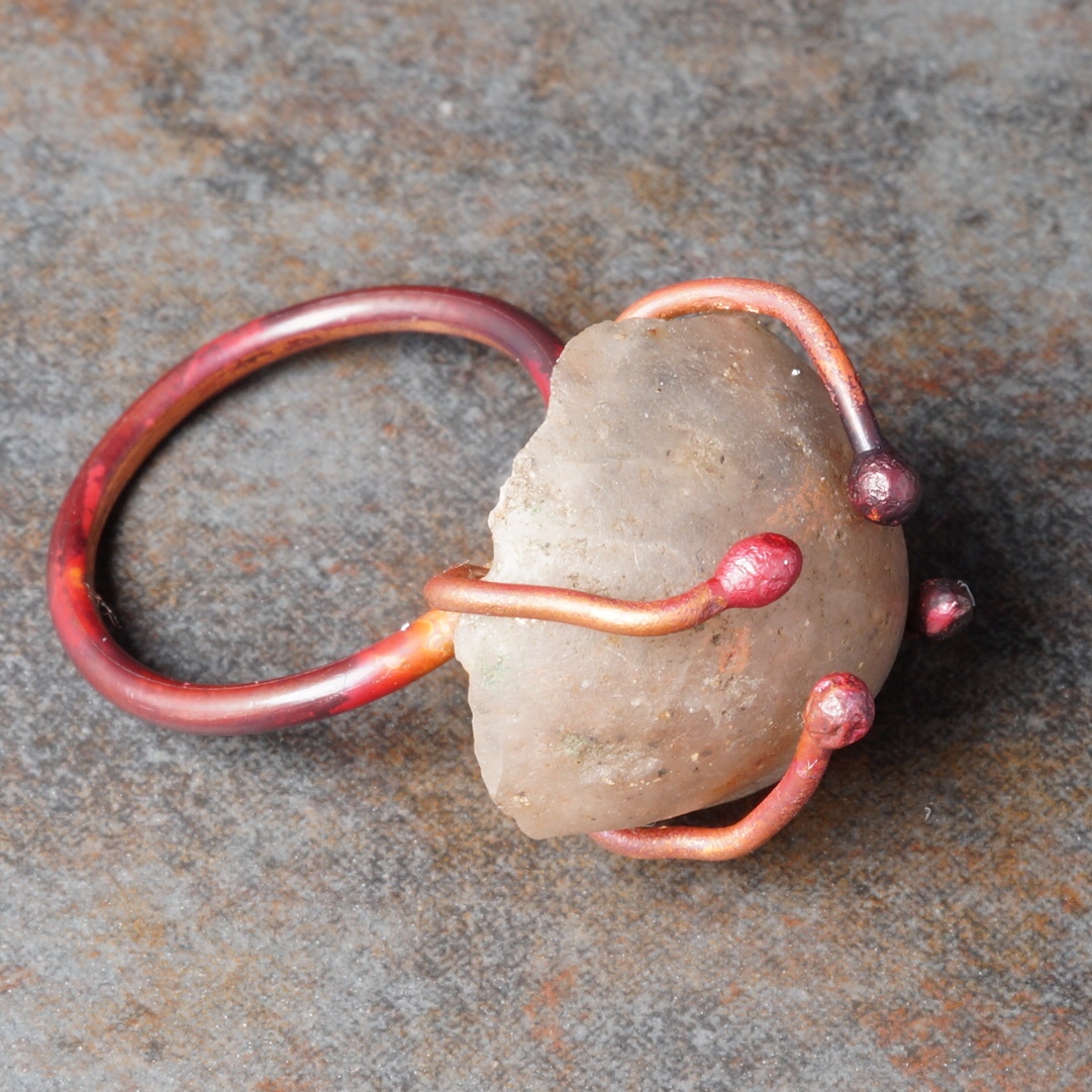 Copper ring with wire ball prong gemstone setting