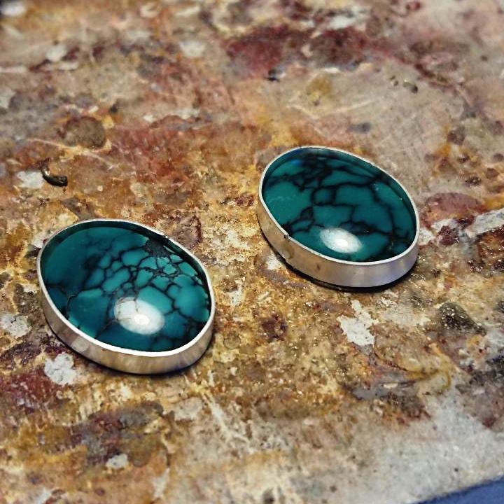 Joolzery 14cm Oval Turquoise Cabachons in their bezel