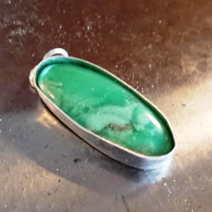 Joolzery SS Chrysoprase bezel setting with bail, before setting