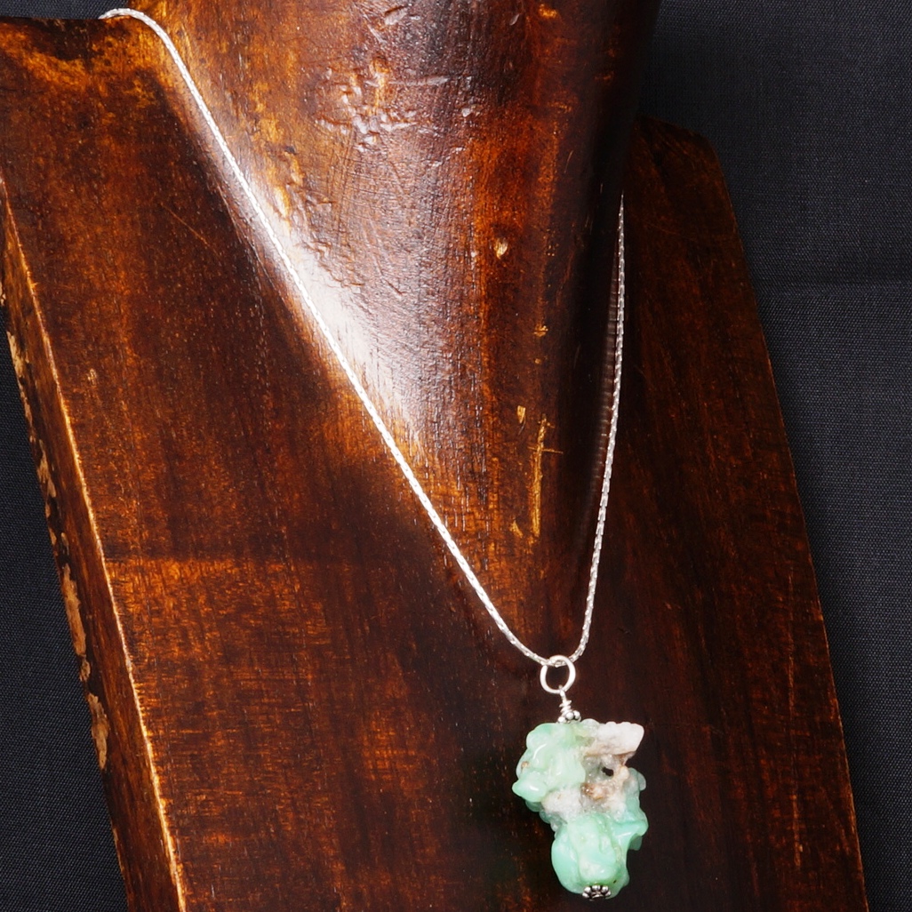 Handmade Sterling Silver Natural Chrysoprase Pendant 01