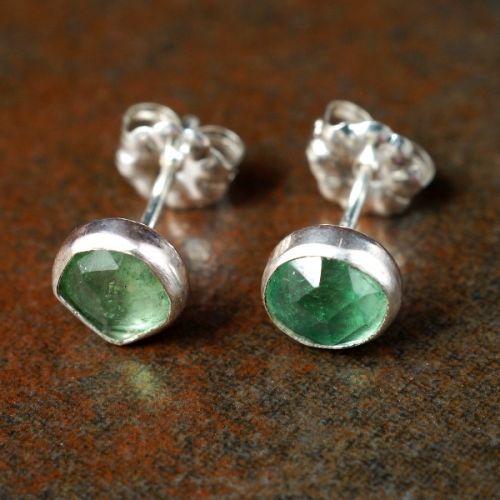 Handmade sterling silver facetted green kyanite studs
