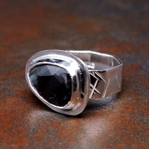 Handcrafted Horizontal Pebble Arfvedsonite Sterling Silver Octagonal  Ring 03