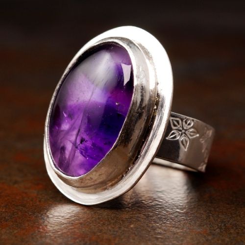 Handcrafted Oval Tripache Amethyst Sterling Silver Bezel Set Flower Stamped Octagonal Ring 01