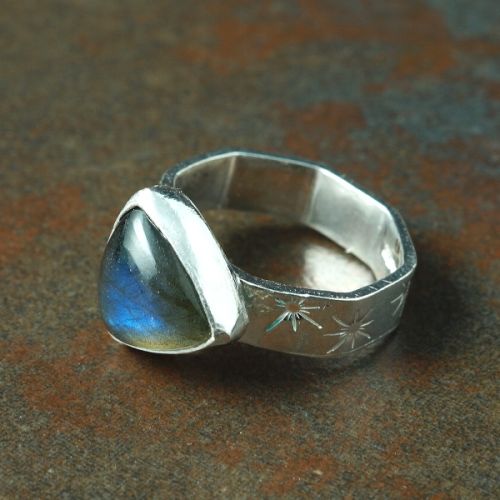 Handcrafted Contemporary trillion Blue Labradorite Sterling Silver Octagonal Ring