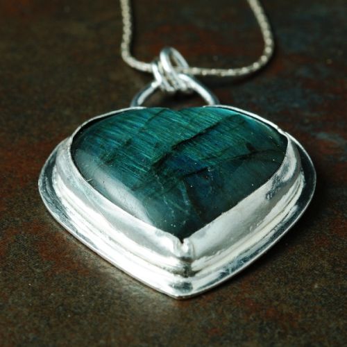 Handcrafted Green Flash Labradorite Heart sterling silver bezel set pendant 01