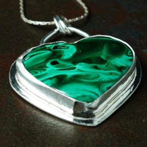 Handcrafted Malachite Heart sterling silver bezel set pendant 01