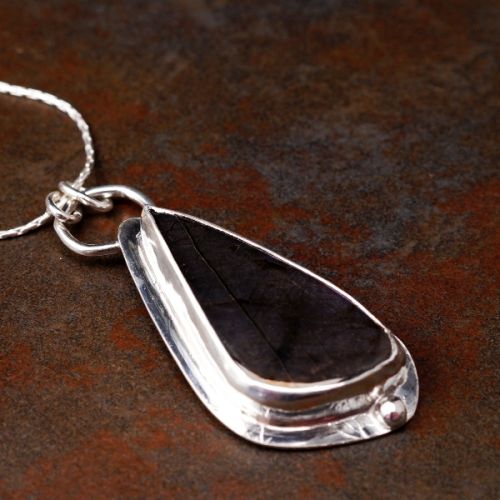 Handcrafted Pebble Purple Labradorite Sterling Silver Pendant 01