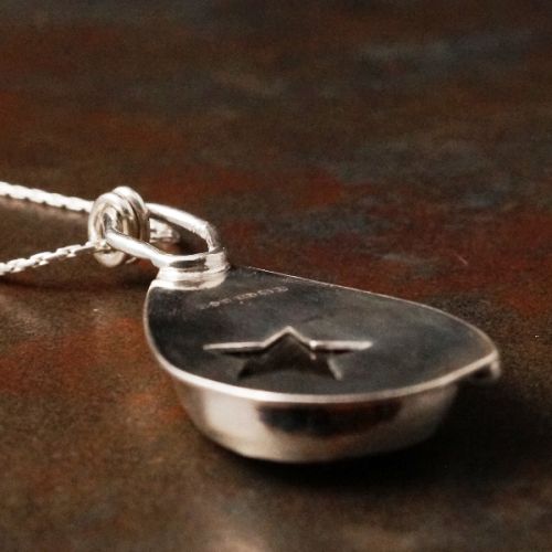 Handcrafted Teardrop Purple Labradorite Sterling Silver Pendant 01