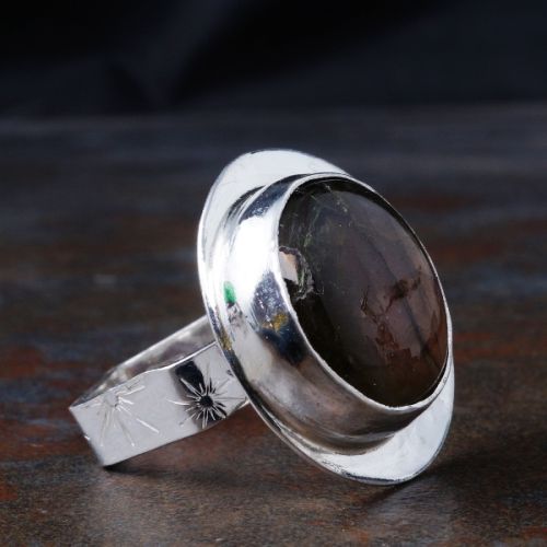 Handcrafted Off Centre Round Purple Labradorite Sterling Silver Star Stamped Hexagonal Ring