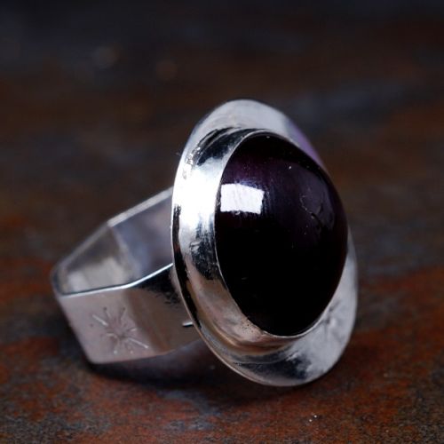 Handcrafted Off Centre Round Star Garnet Sterling Silver Star Stamped Hexagonal Ring