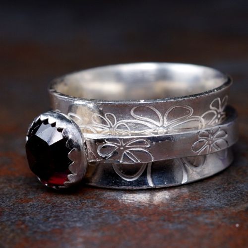 Handcrafted Stamped Sterling Silver Garnet Spinner Ring 03