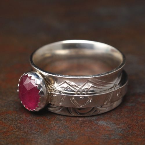Handcrafted Heart Stamped Sterling Silver Hot Pink Sapphire Spinner Ring 01