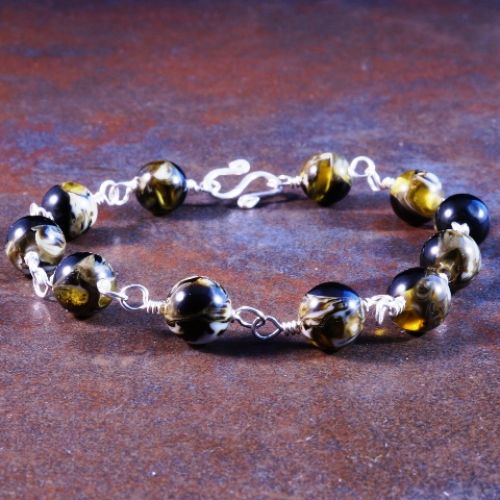 Avocado Amber Bracelet 05 Full View