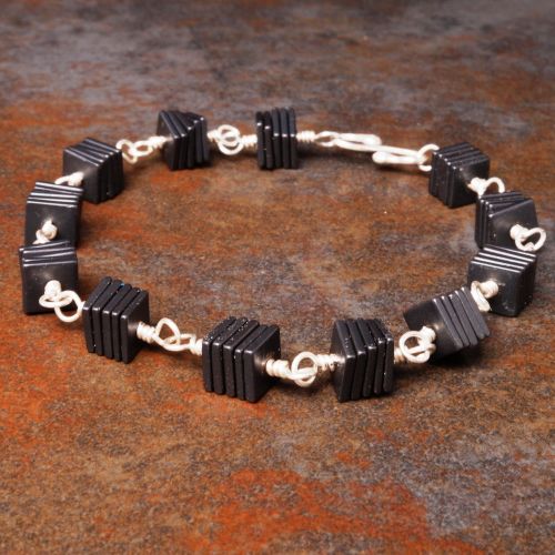 Hematite Bracelet 03 Fullview
